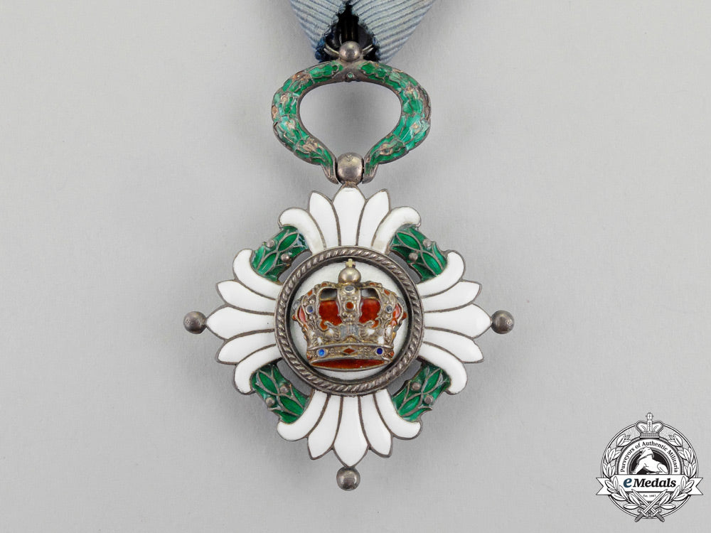 yugoslavia,_kingdom._an_order_of_the_crown,_v_class_knight_with_case_m_292_2_1_1_1_1