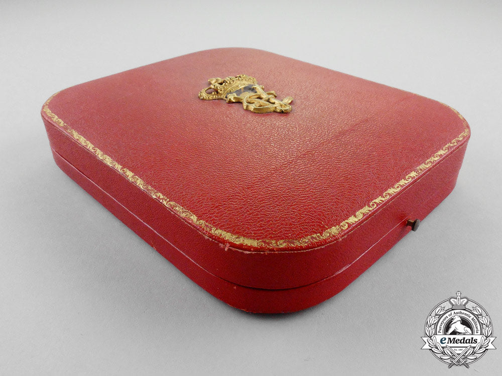 italy._a_fullsize_and_miniature_italian_order_of_the_crown_of_italy,_knight,_cased_m_301_2_1