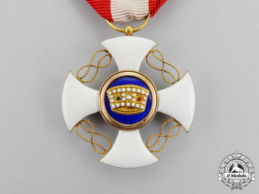italy._a_fullsize_and_miniature_italian_order_of_the_crown_of_italy,_knight,_cased_m_304_2_1
