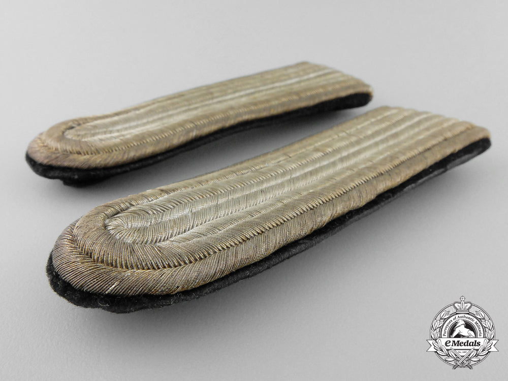 croatia._a_pair_of_armed_troops_shoulder_boards,_junior_second_lieutenant,_c.1944_m_691_2_1