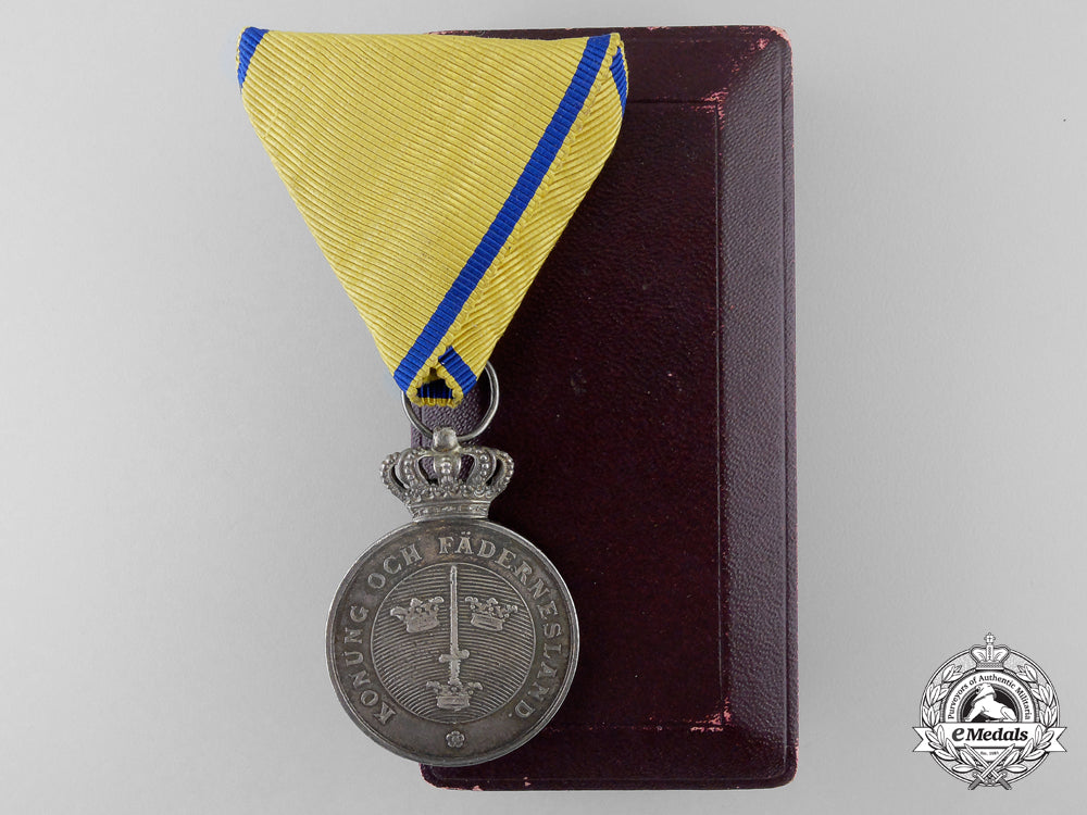 sweden._an_order_of_the_sword,_silver_merit_medal,_c.1910_m_725_2