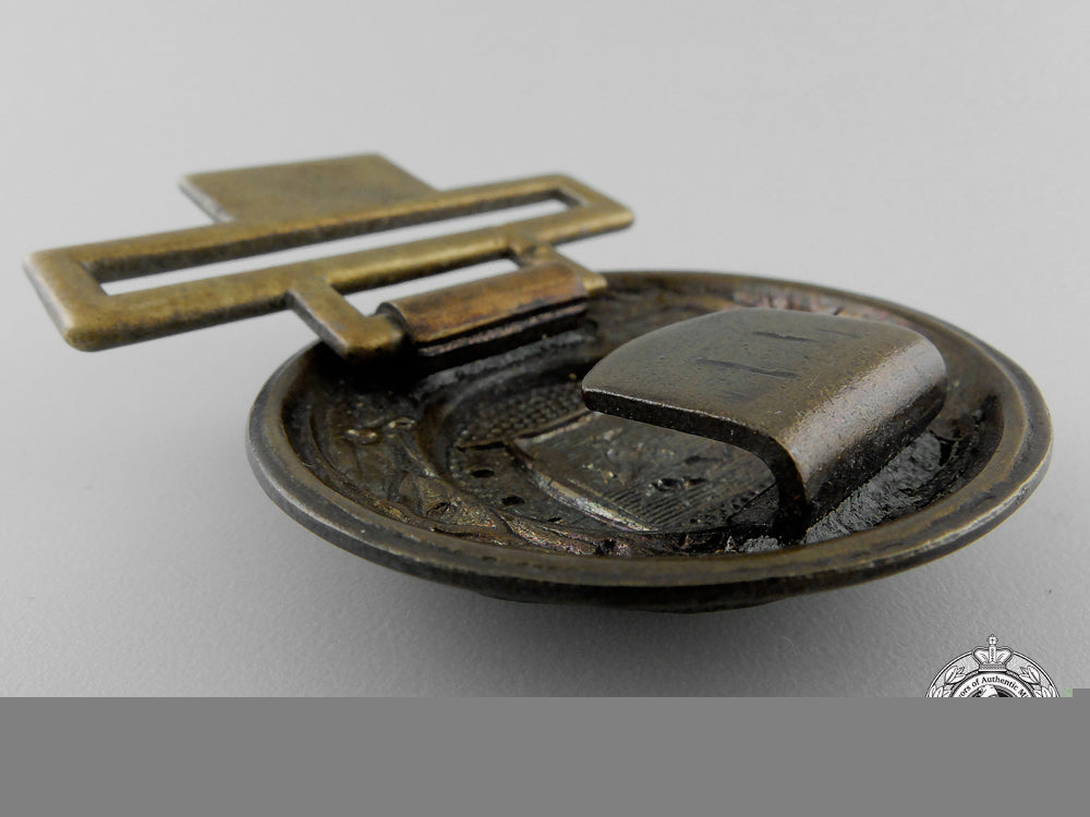 a_third_reich_westfalen_province_fire_defence_service_officer's_belt_buckle;_published_example_m_770