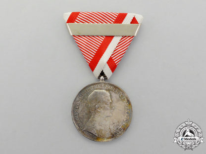 austria._an_austrian_pair_of_bravery&_merit_decorations_m_841_1