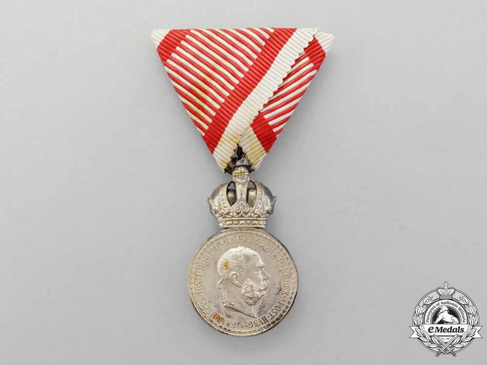 austria._an_austrian_pair_of_bravery&_merit_decorations_m_844_1