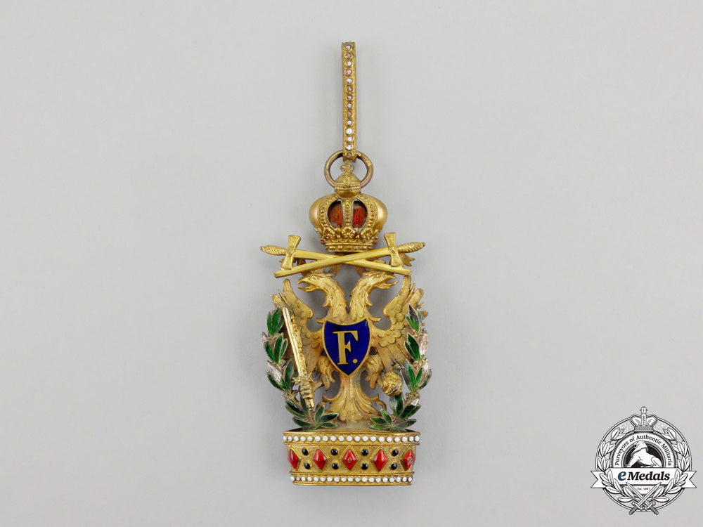 austria._a_first_war_austrian_order_of_the_iron_crown,2_nd_class_with_war_decoration_and_swords,_third_period(1914-1918)_m_853_1_1