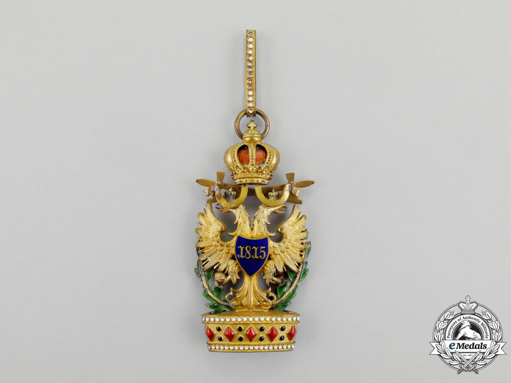 austria._a_first_war_austrian_order_of_the_iron_crown,2_nd_class_with_war_decoration_and_swords,_third_period(1914-1918)_m_854_1_1