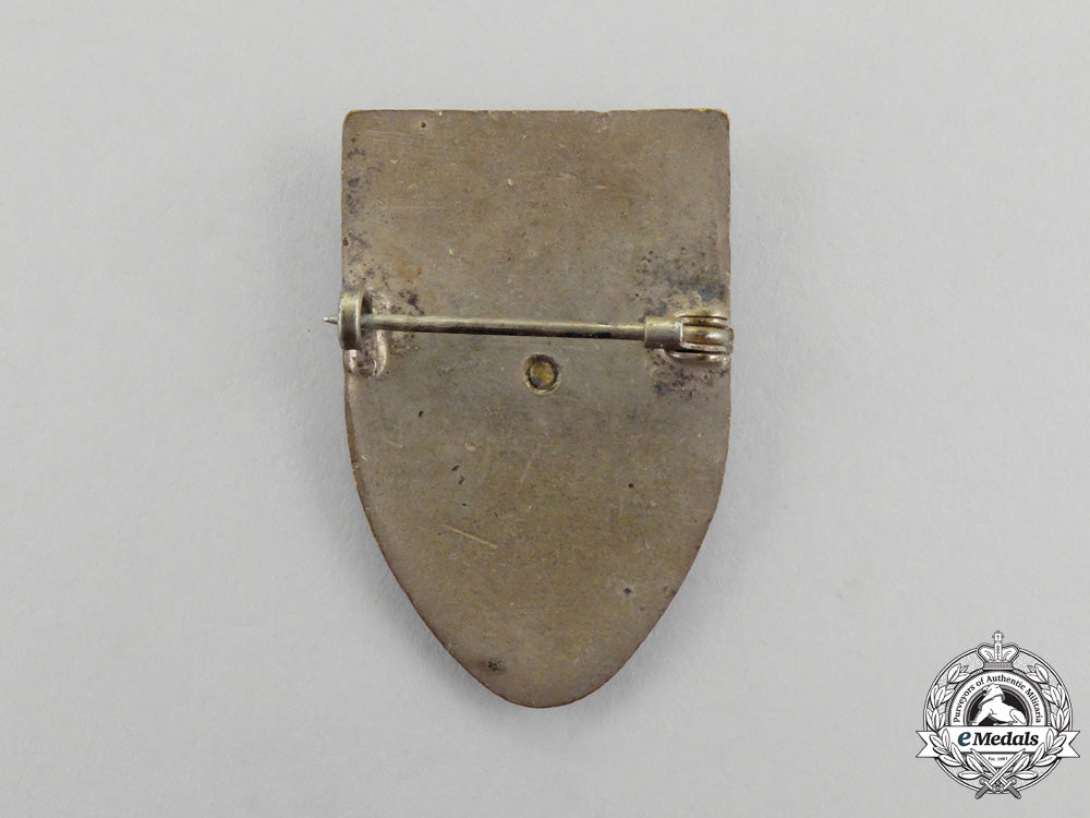 austria._a1915_austrian_war“_sponsorship”_committe_badge_m_885_1