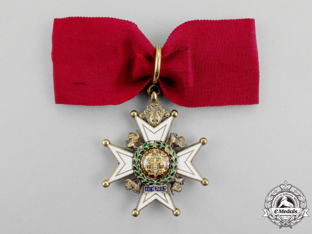 great_britain._a_most_honourable_order_of_the_bath,_companion's_neck_badge(_cb),_military_division,_cased_m_935
