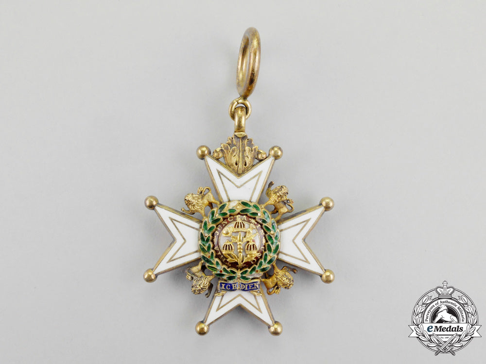 great_britain._a_most_honourable_order_of_the_bath,_companion's_neck_badge(_cb),_military_division,_cased_m_939