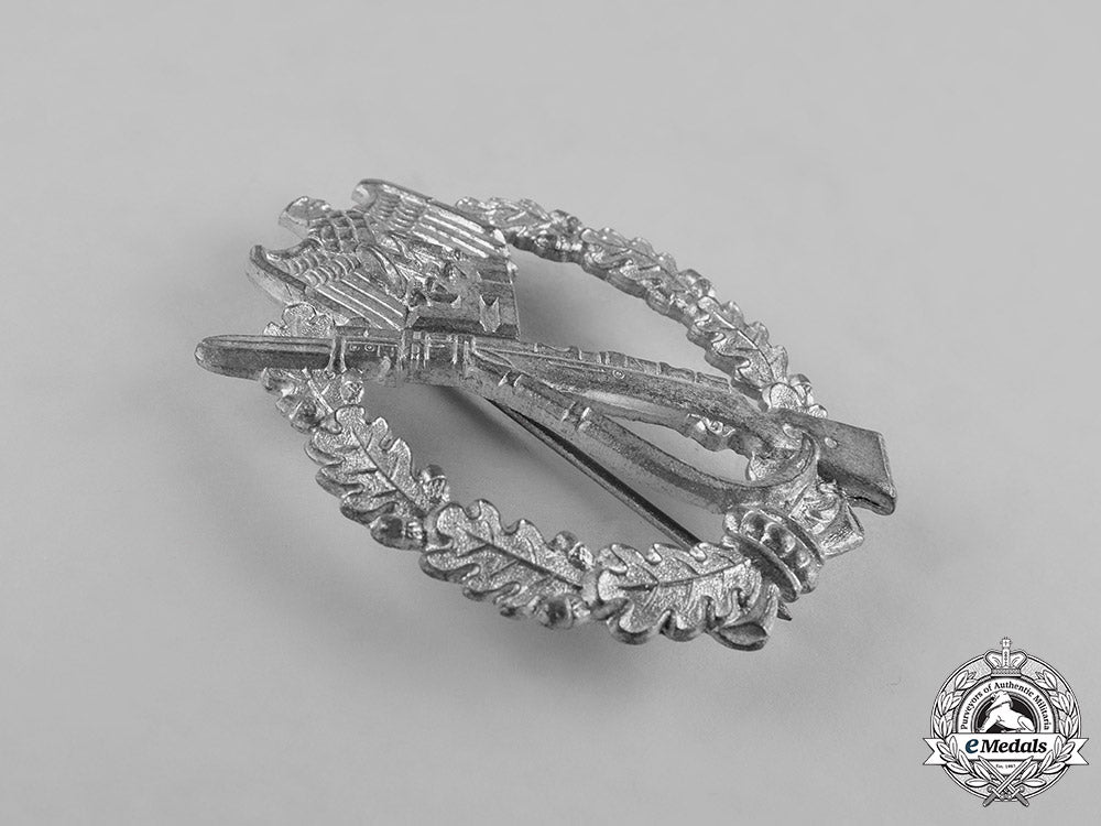 germany,_wehrmacht._a_silver_grade_infantry_assault_badge_ma18_0010
