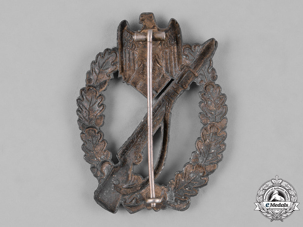 germany,_wehrmacht._a_silver_grade_infantry_assault_badge_ma18_0033_2_1