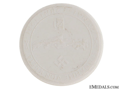 meissen_porcelain_table_medal-_kreta_meissen_porcelai_50f47010e39bf