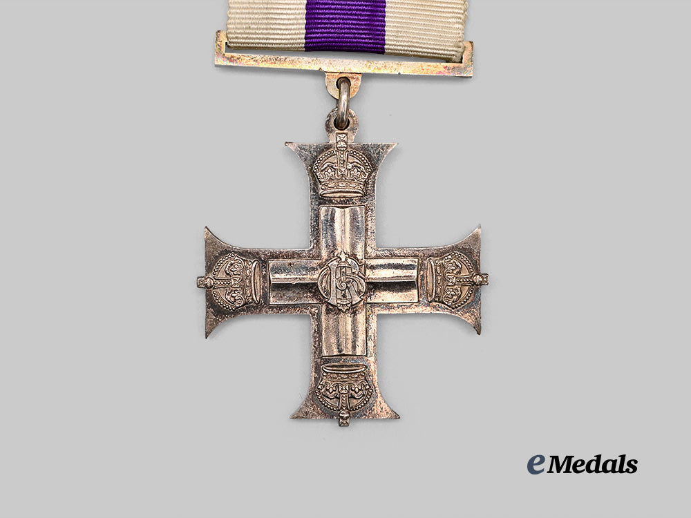 united_kingdom._a_military_cross,_in_case_e_medals__g_b8309_6