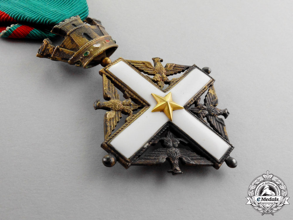 italy._an_order_of_merit_of_the_italian_republic,5_th_class,_knight,1951-2001,_fullsize_and_miniature_mm_000148_1_1_1_1