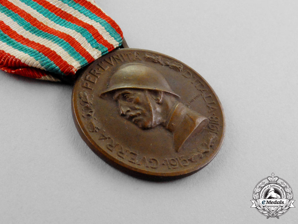italy._a_lot_of_italian-_austrian_campaign_medals1915-1918_mm_000352