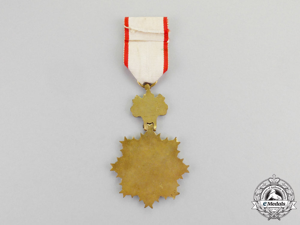 japan._an_order_of_the_rising_sun,5_th_class,_private_manufacture,_c.1943_mm_000505