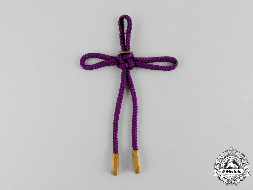 japan._a_patriotic_women's_association(_aikoku_fujinkai)_distinguished_service_badge_in_case_mm_000632