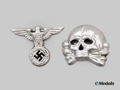 Germany, Ss. A Set Of First Pattern Cap Insignia