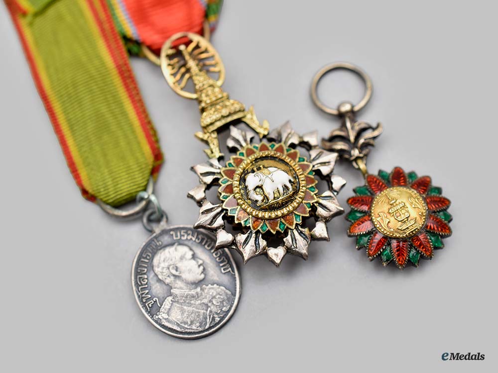 thailand,_kingdom._a_lot_of_three_miniature_awards__mnc3743-_1_