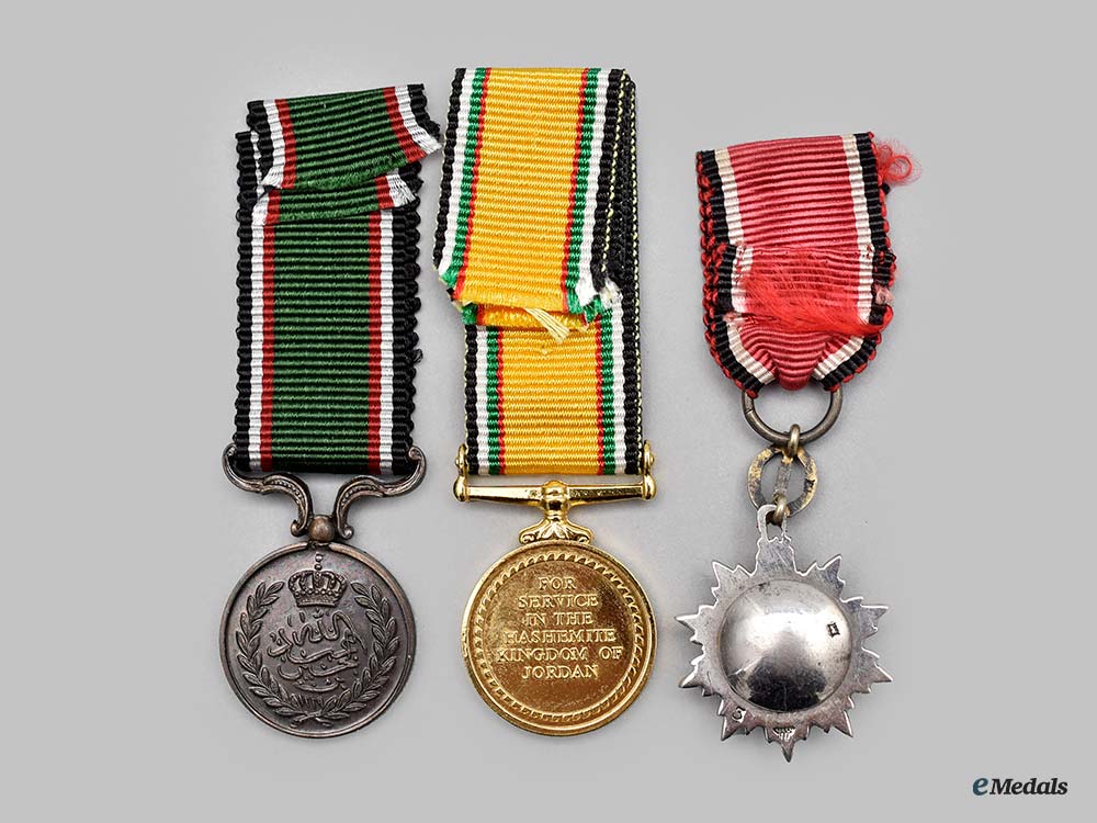 jordan,_hashemite_kingdom._a_lot_of_three_miniature_awards__mnc3780-_1__1