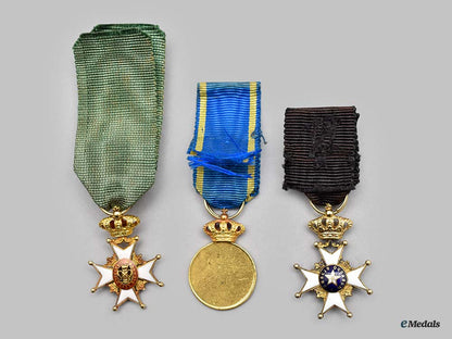 sweden,_kingdom._a_lot_of_three_miniature_awards__mnc3870-_1_