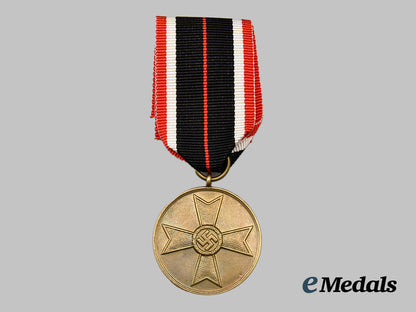 germany,_wehrmacht._a_lot_of_mint_war_merit_medals__mnc4366