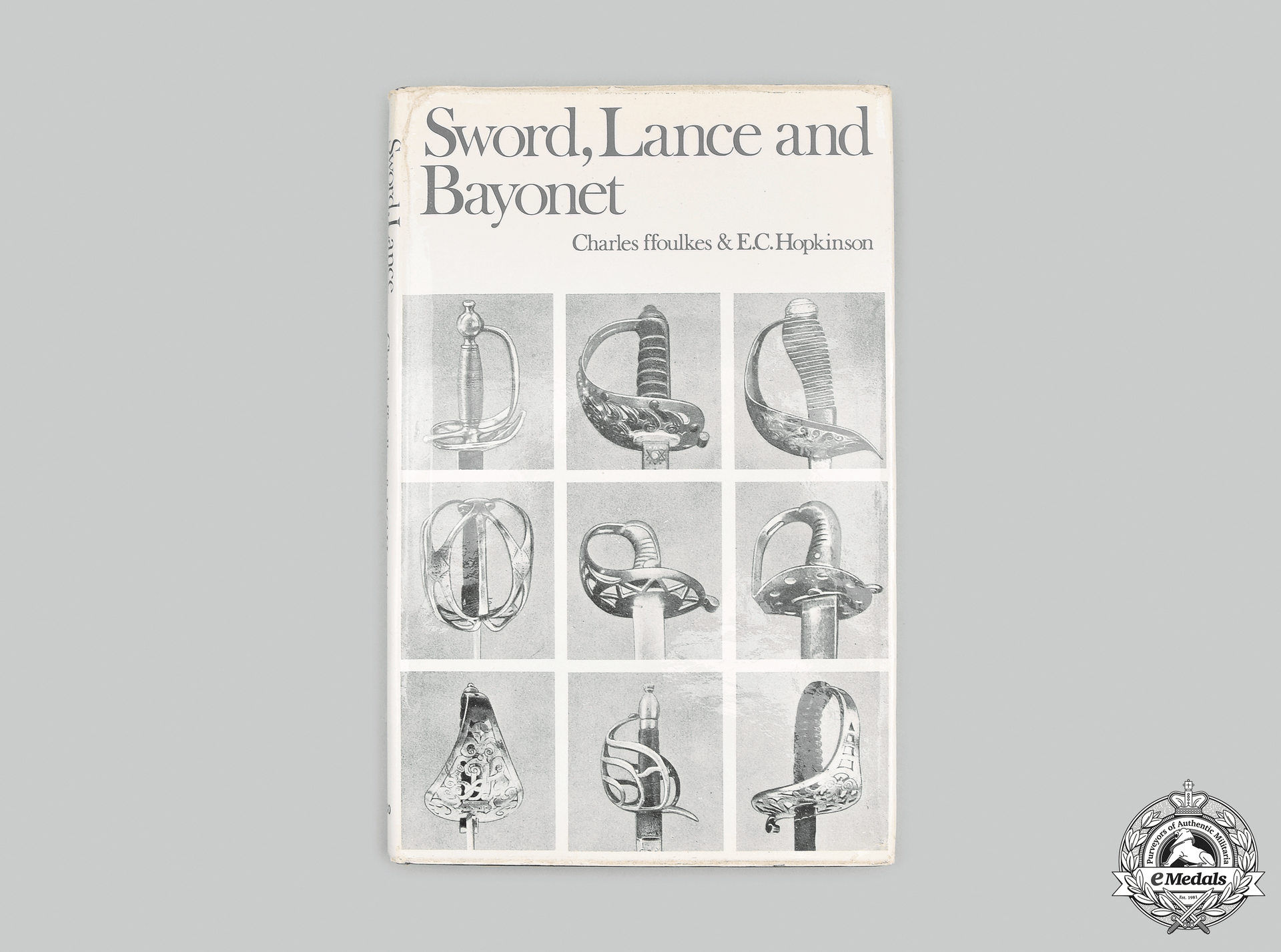 united_kingdom._sword,_lance_and_bayonet-_a_record_of_the_arms_of_the_british_army&_navy,_second_edition__mnc4384