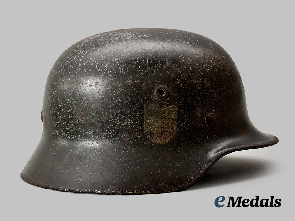 germany,_heer._an_double-_decal_m40_stahlhelm__mnc4506_1
