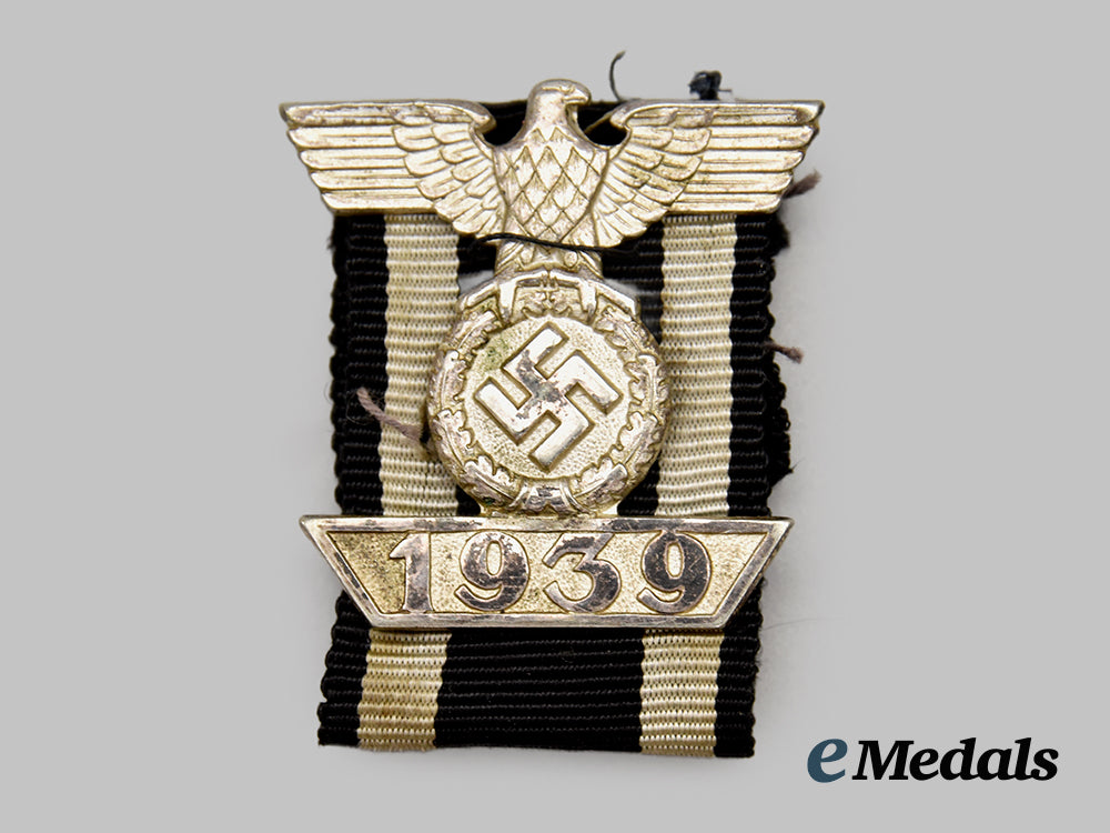 germany,_wehrmacht._a1939_clasp_to_the_iron_cross_ii_class,_type_ii,_by_wilhelm_deumer__mnc4559