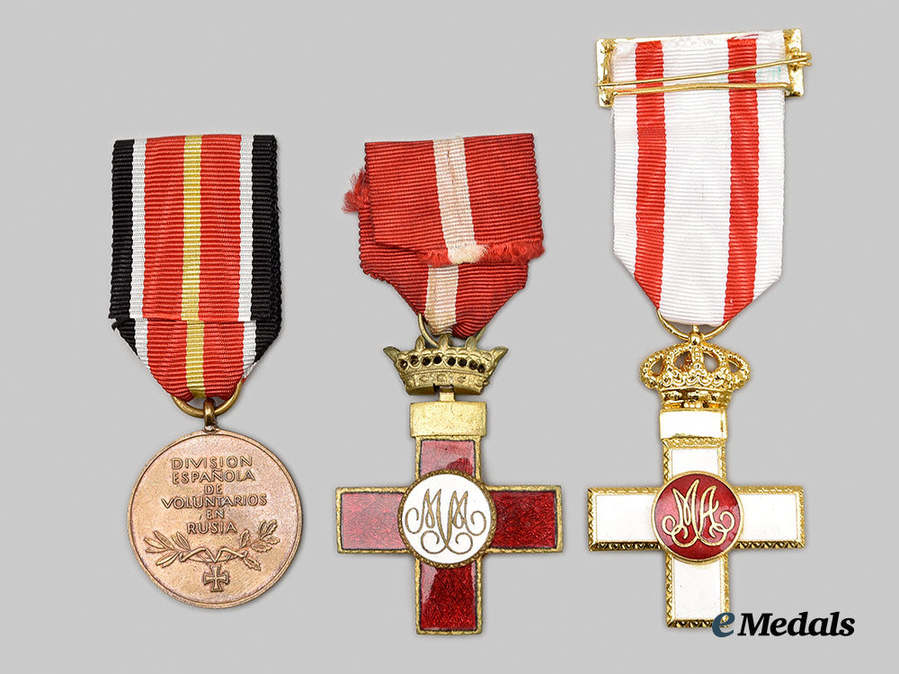 spain._a_mixed_lot_of_orders&_medals__mnc4947