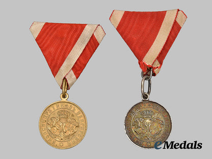 bulgaria,_kingdom._two_serbian-_bulgarian_war_campaign_medals,1885.__mnc5103_1