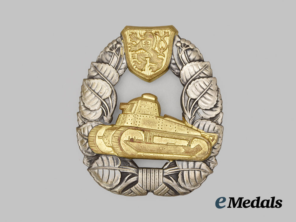 czechoslovakia,_republic._a_tank_assault_crew_badge,_c.1940__mnc5133