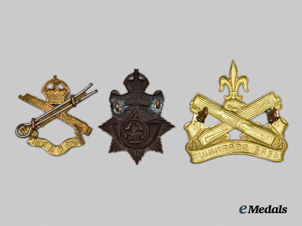 canada,_commonwealth._a_lot_of_three_regimental_cap_badges__mnc5182_1