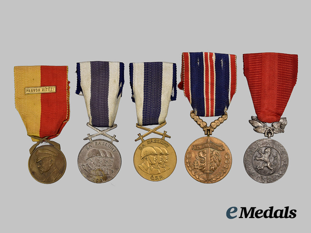 czechoslovakia._a_mixed_lot_of_war_medals__mnc5209