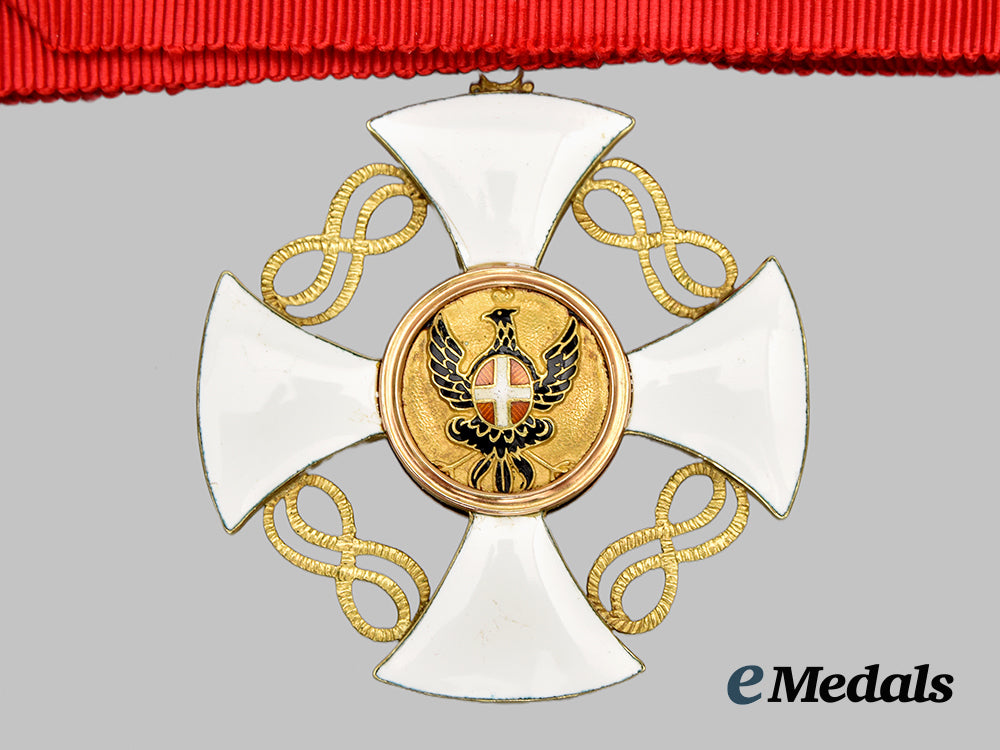 italy,_kingdom._an_order_of_the_crown_in_gold,_commander’s_cross__mnc5391
