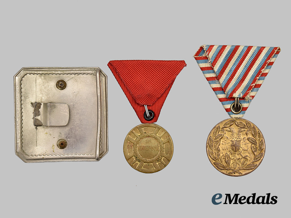 serbia,_kingdom._two_medals_and_an_officer’s_belt_buckle__mnc5413_1