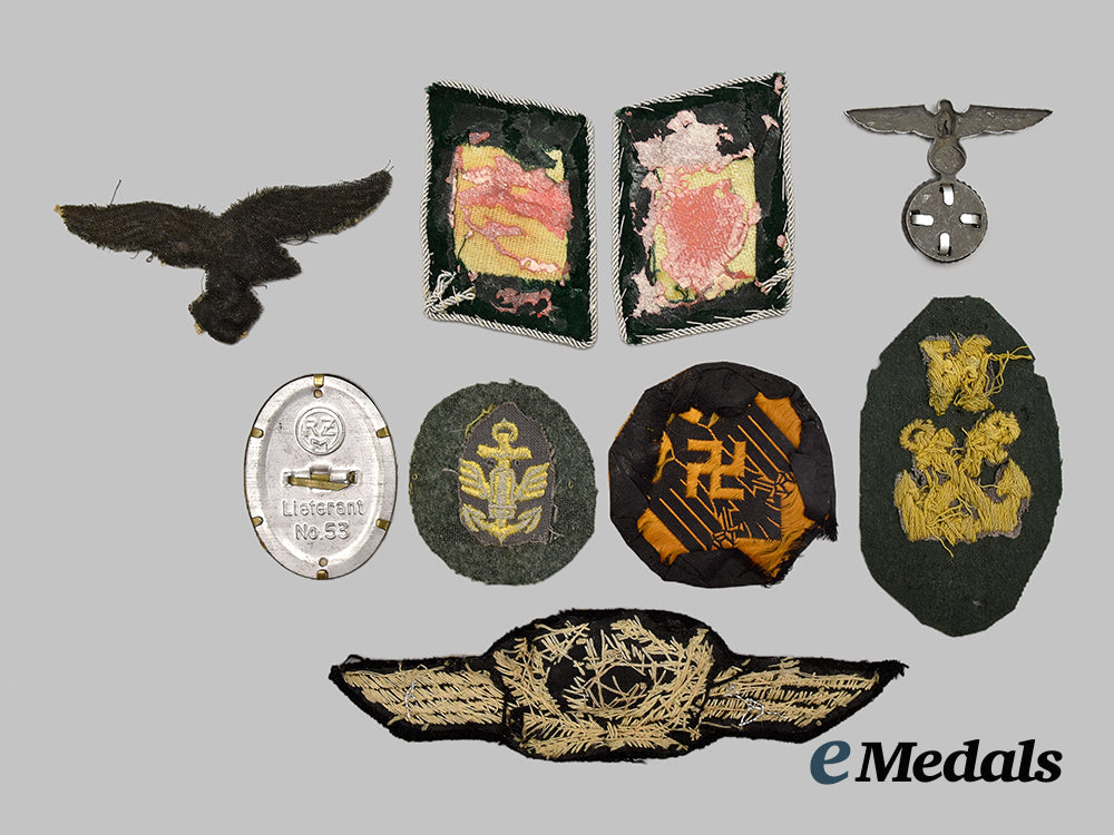 germany,_third_reich._a_mixed_lot_of_insignia__mnc5492_1