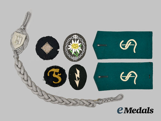 germany,_wehrmacht._a_mixed_lot_of_insignia__mnc5628_1