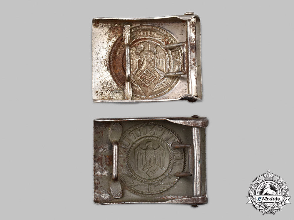 germany,_third_reich._a_pair_of_belt_buckles__mnc5662_1