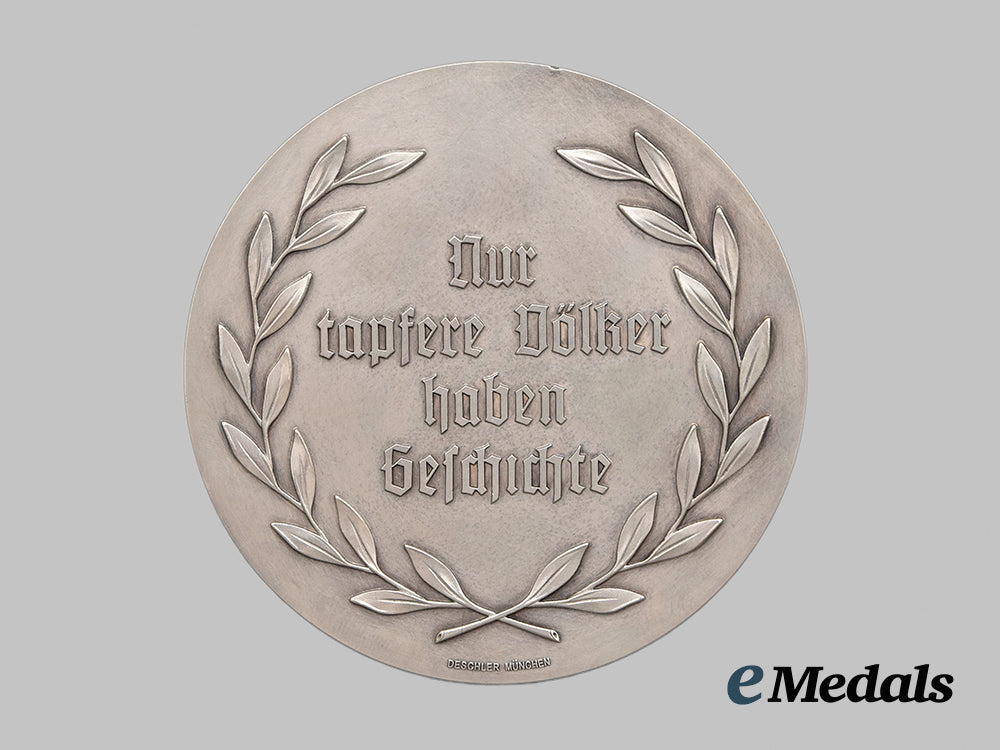 germany,_third_reich._a_prototype_table_medal_for_the1940_nuremberg_rally,_by_deschler&_sohn__mnc5701-_1_