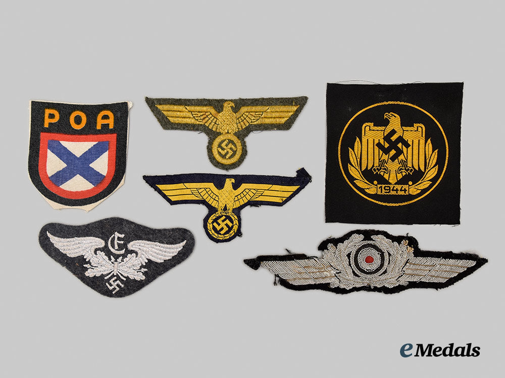 germany,_third_reich._a_mixed_lot_of_insignia__mnc5806_1