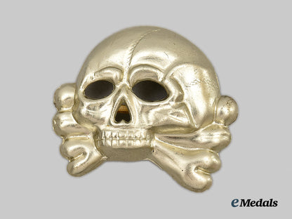 germany,_ss._a_first_pattern_visor_cap_totenkopf_insignia__mnc5830