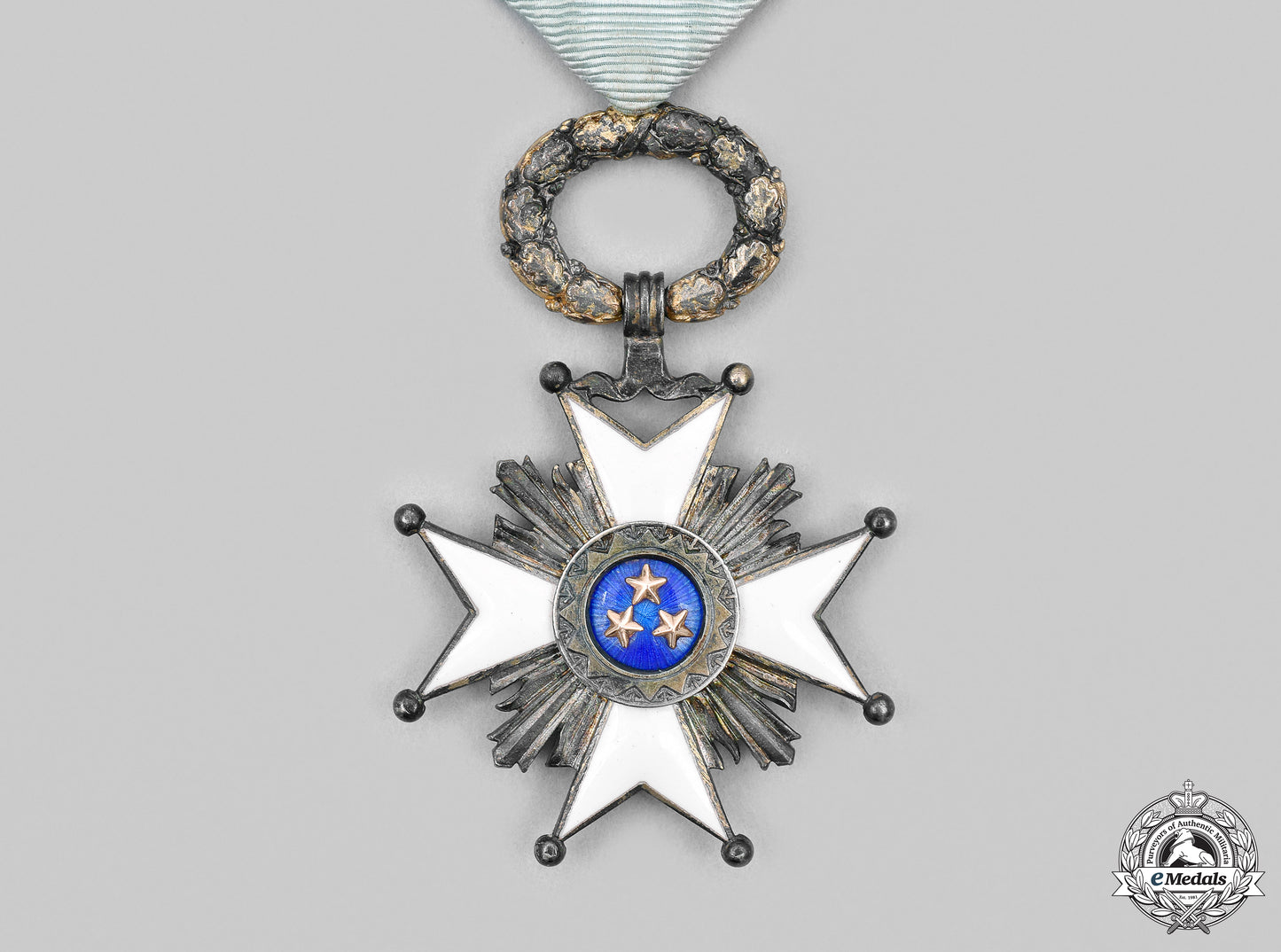 latvia,_republic._an_order_of_the_three_stars,_iv_class_officer,_c.1930__mnc5900_m20_0263