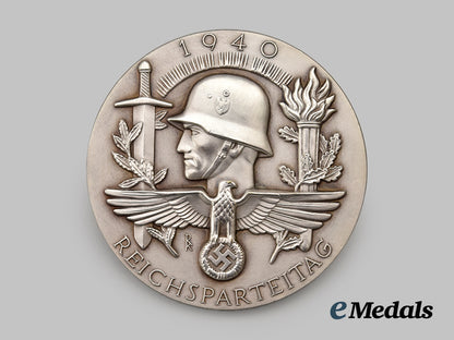 germany,_third_reich._a_prototype_table_medal_for_the1940_nuremberg_rally,_by_deschler&_sohn__mnc6173
