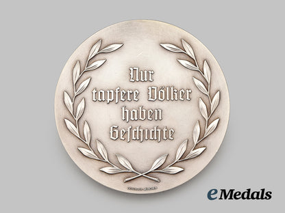 germany,_third_reich._a_prototype_table_medal_for_the1940_nuremberg_rally,_by_deschler&_sohn__mnc6174