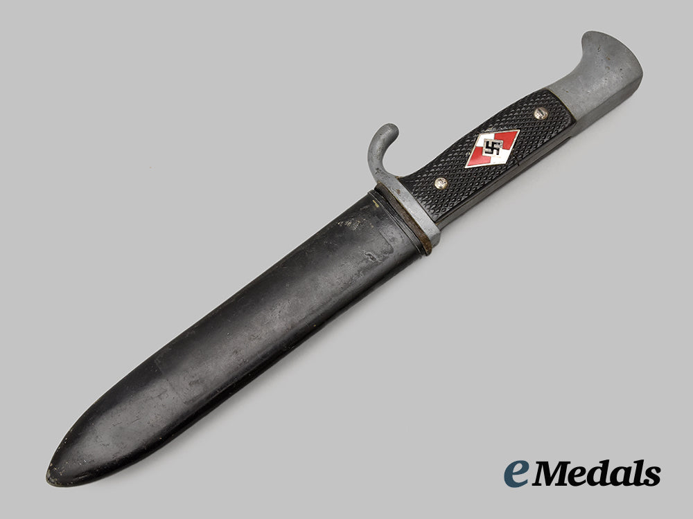 germany,_hj._a_member’s_knife,_late-_war_example,_by_karl_robert_kaldenbach__mnc6180