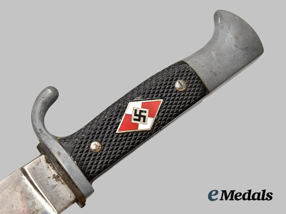 germany,_hj._a_member’s_knife,_late-_war_example,_by_karl_robert_kaldenbach__mnc6182c