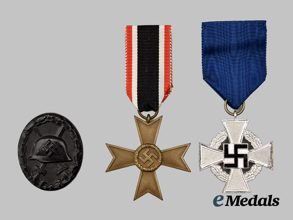 germany,_third_reich._a_mixed_lot_of_decorations__mnc6229