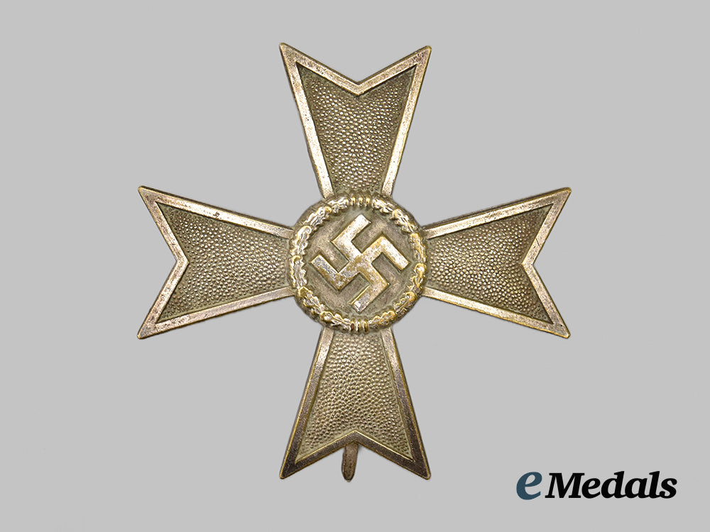 germany,_wehrmacht._a_war_merit_cross_i_class,_with_swords_case,_by_wilhelm_deumer__mnc6274