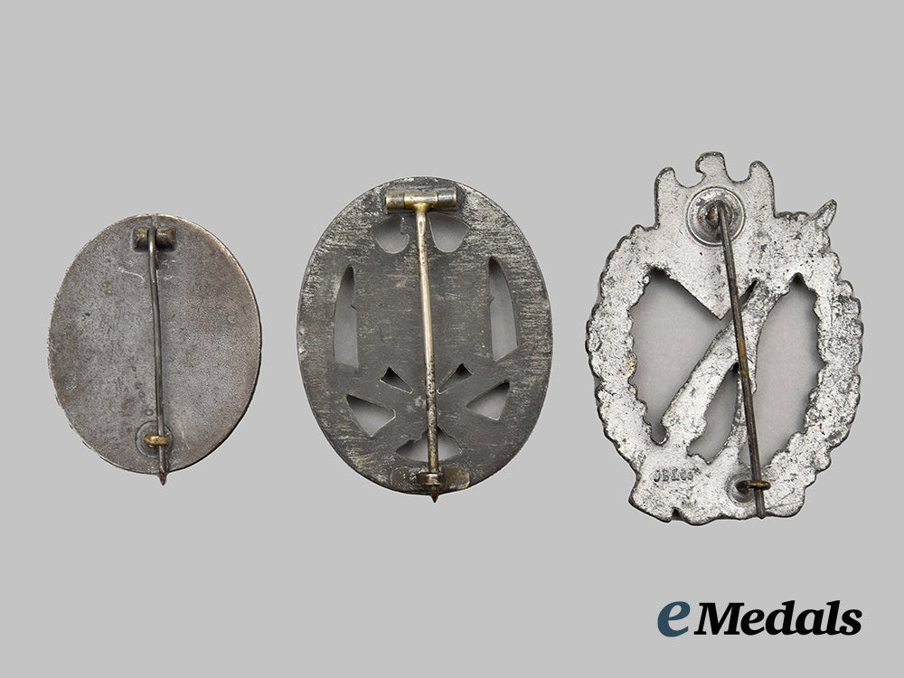 germany,_wehrmacht._a_lot_of_service_badges__mnc6601_1